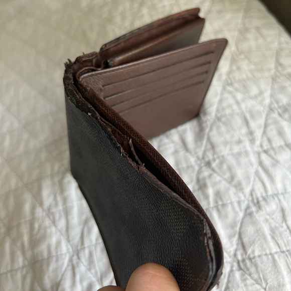 Louis Vuitton Damier Wallet - Picture 12 of 16